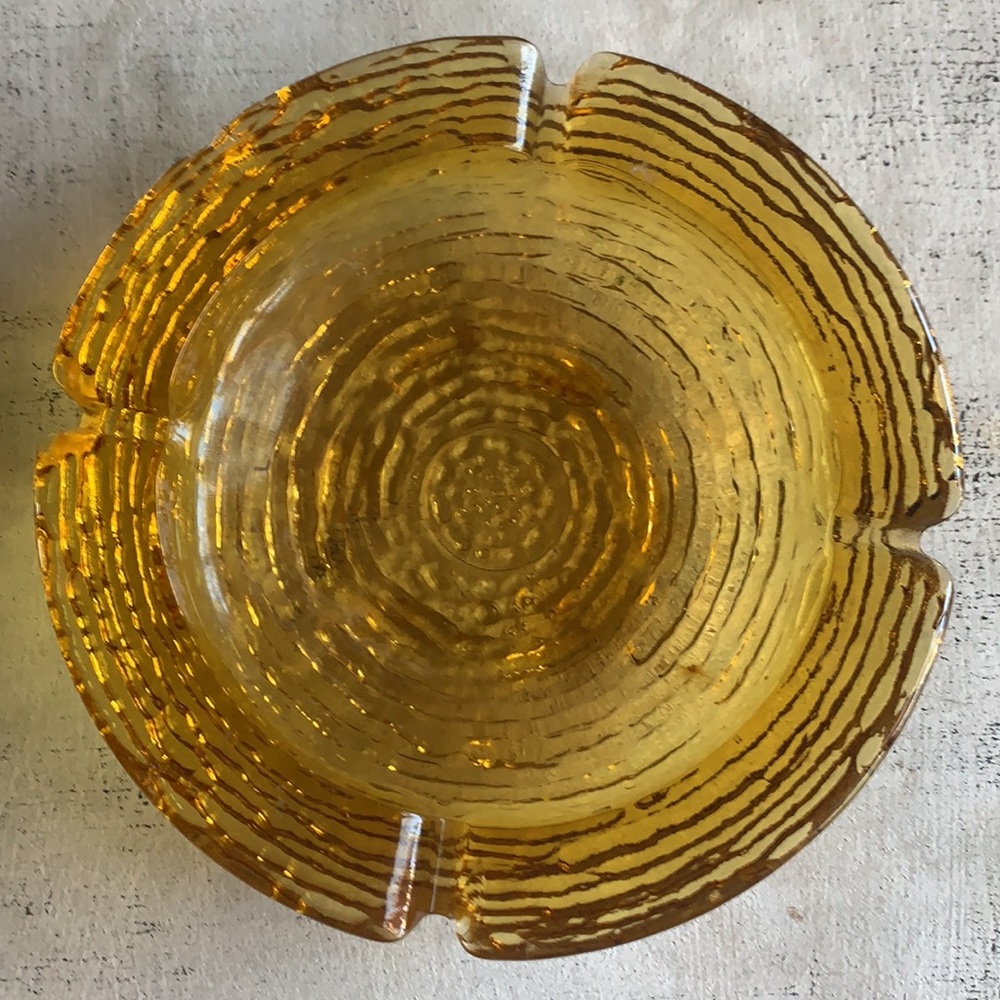 MCM Vintage Anchor Hocking Amber Gold  Ashtray 6 3/8" Round Ripple Glass